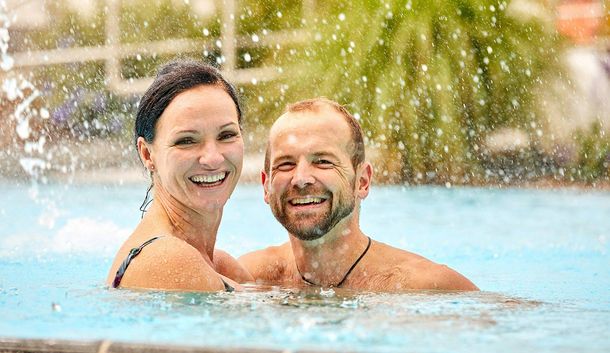 Bad Griesbach: Im Bademantel in die Wohlfühltherme