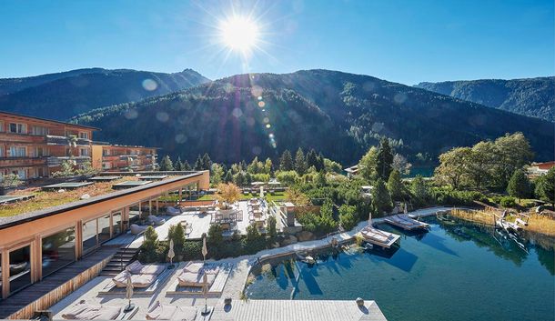 Alpine Lifestyle-Wellness im Naturhotel am See