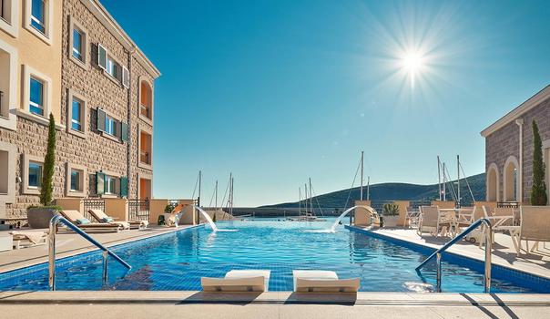 02_hotel_chedi_lustica_bay_kurzurlaub.jpg