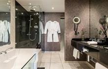 Signature Suite
